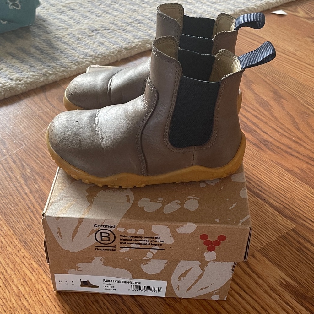 Vivobarefoot Fulham II winterised preschool Brown Chelsea Boots